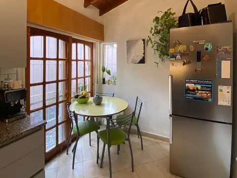 Don Bosco  al 856 Casa en Venta. Retasada!