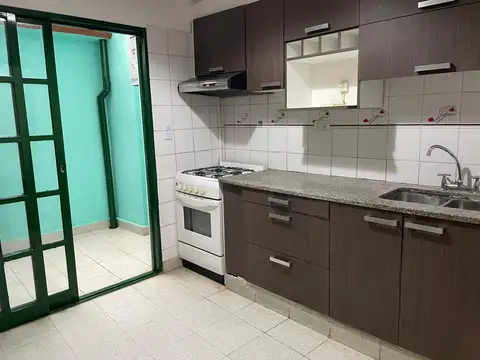 Depto Tipo Casa 2 ambientes con 1 baño