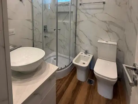 Casa 3 ambientes con 2 baños