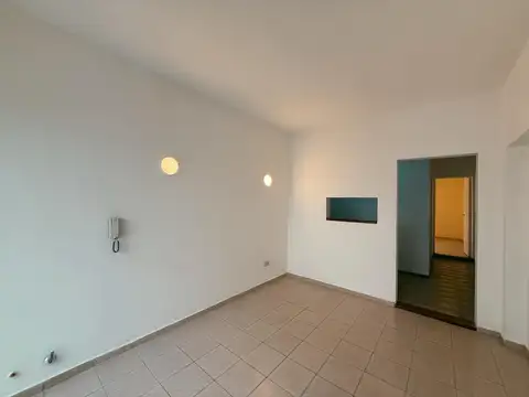 Depto Tipo Casa en Alquiler de 2 ambientes