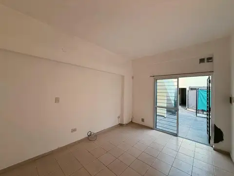 Depto Tipo Casa 2 ambientes con 1 baño