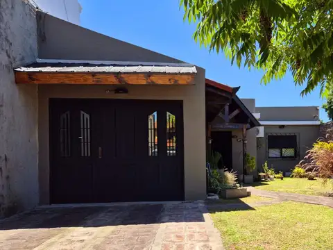 CASA VENTA 3 DORM +PILETA ADELANTO Y CUOTAS