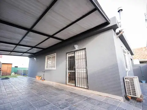 Casa 4 ambientes con 1 baño