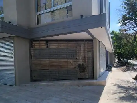 LOCAL COMERCIAL ESQUINA EN GODOY CRUZ