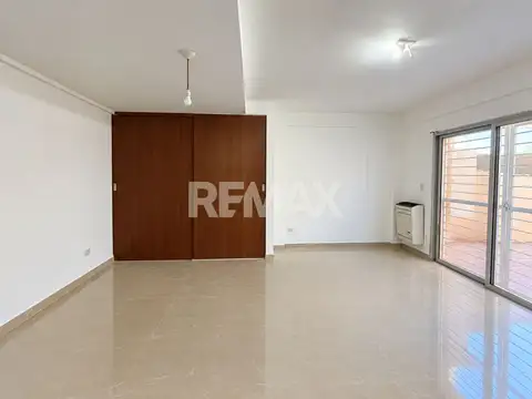 Departamento en Alquiler en Cipolletti, $ 900.000