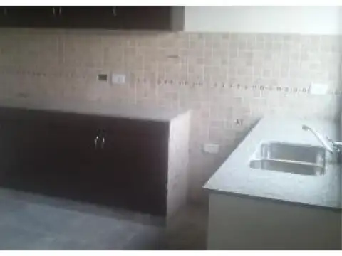 Depto Tipo Casa en Venta con 2 cocheras