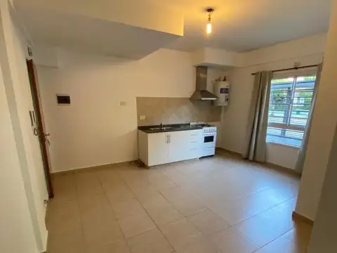Departamento en Alquiler en Lomas de Zamora, $ 550.000