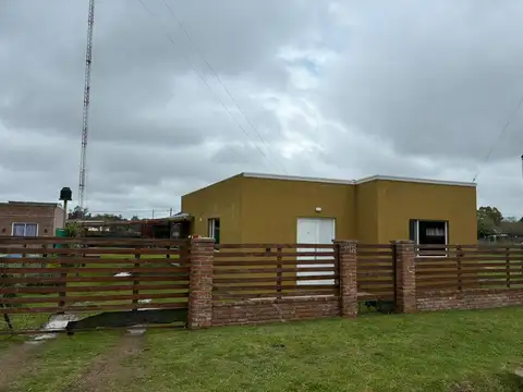 VENTA CASA en MONTE 3 AMB Y LOTE 450 MTS