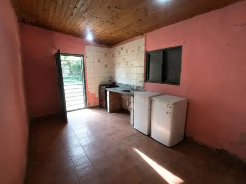 Casa 3 ambientes con 1 baño