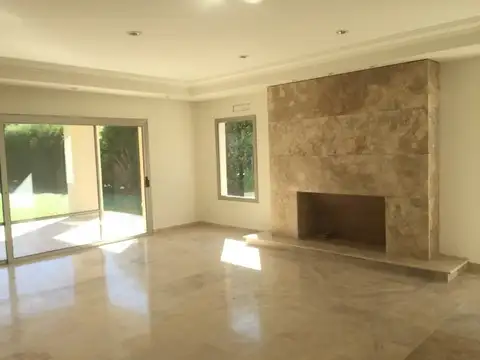 Casa en Venta en Ayres De Pilar, USD 1.350.000