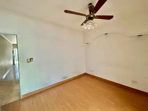 Depto Tipo Casa en Venta 20 años