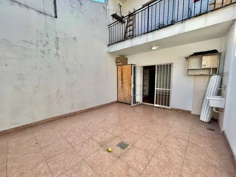 VENTA PH 2 AMBIENTES LINIERS PATIO