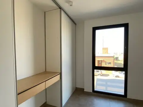 Depto Tipo Casa 4 ambientes con 2 baños