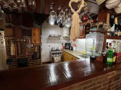 Casa 2 ambientes con 1 baño