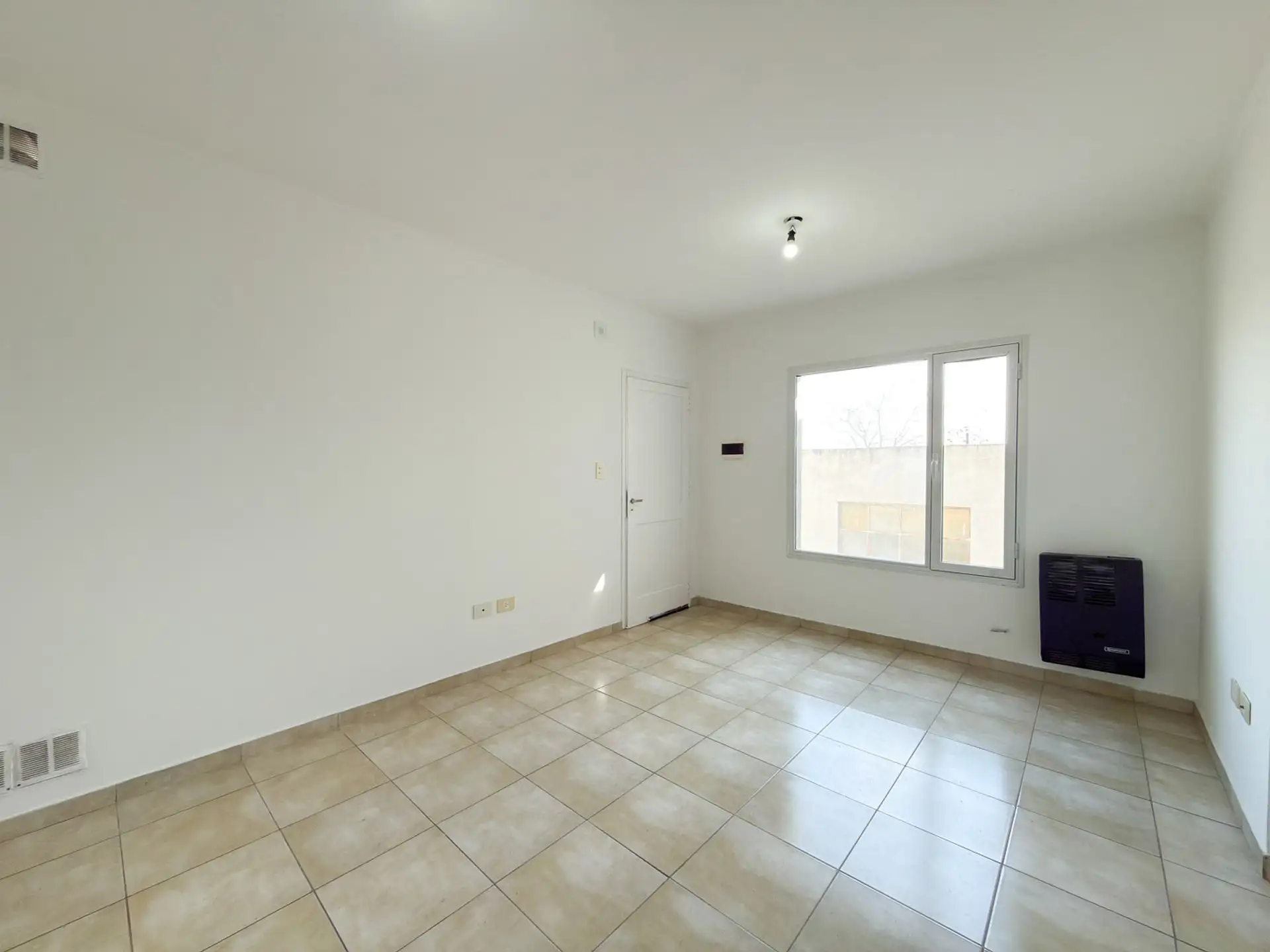 Venta departamento un dormitorio y escritorio
