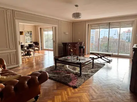 Recoleta - VENTA -  Con cochera -  FINANCIACION