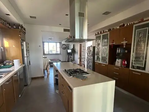 Casa en Venta en Ituzaingo, USD 750.000