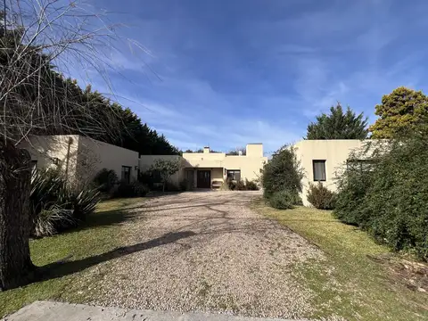 Casa en Venta de 5 ambientes en La Esperanza Club de Campo, General Rodriguez