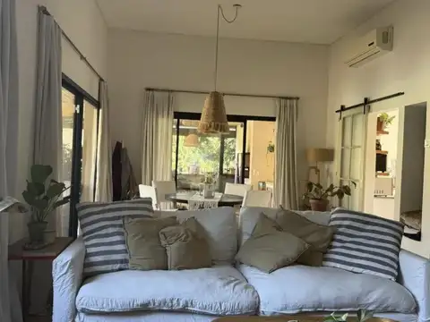 Casa en Venta de 5 ambientes en La Esperanza Club de Campo, General Rodriguez