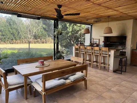 Casa en Venta de 5 ambientes en La Esperanza Club de Campo, General Rodriguez