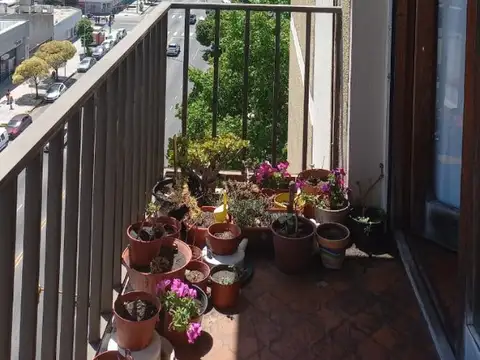 Dr M Moreno 3100, Piso 6