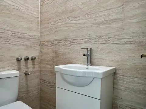 Depto Tipo Casa en Alquiler en Villa Luzuriaga, $ 1.200.000