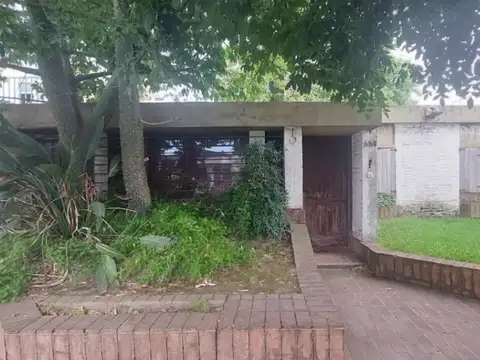 Casa en venta en Merlo
