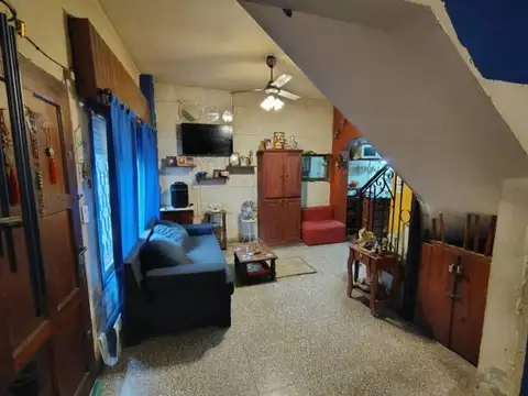 Casa 4 ambientes con 1 baño