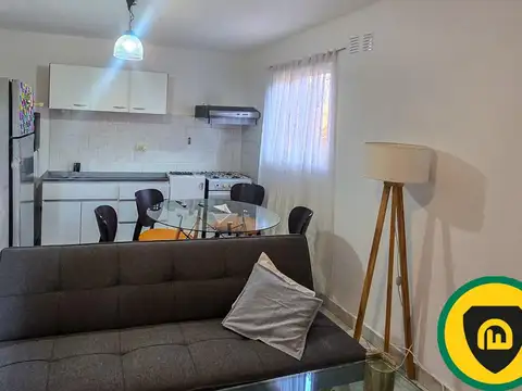 Casa 12 ambientes con 4 baños