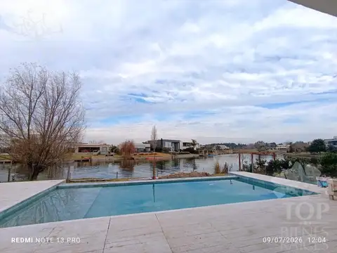 HERMOSA CASA A LA LAGUNA