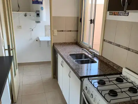 Depto Tipo Casa en Venta en Monte Castro, USD 110.000