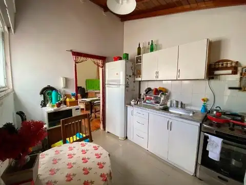 Depto Tipo Casa en Venta en Parque Chacabuco, USD 140.000