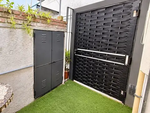 Depto Tipo Casa en Venta 56 años