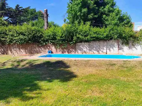 Casa 2 ambientes con 1 baño