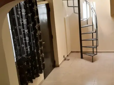 Santander 3200, Piso PB