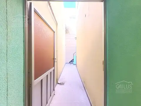 Depto Tipo Casa en Venta 50 años