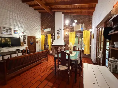 Casa en Alquiler de 3 dormitorios