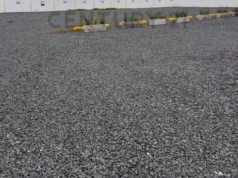 Cocheras en venta en complejo de locales y oficinas