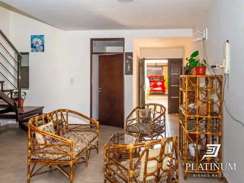 Casa 5 ambientes con 3 baños