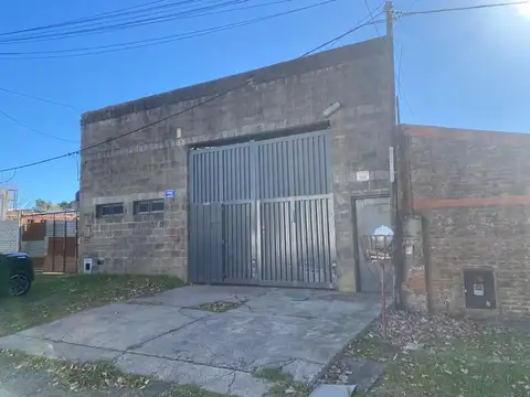 GalpÃ³n - Alquiler - Argentina, La Plata - 42 2417