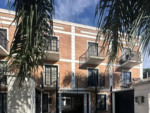 Dpto 3 amb con balcon - Banfield