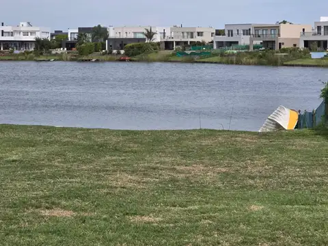 Terreno en Venta en Puertos, USD 250.000