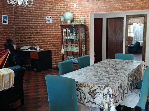 Casa en venta de 3 ambientes, con piscina. Country Banco Provincia, Francisco Alvarez