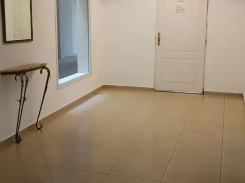 Departamento en Alquiler en Área Centro Oeste, $ 900.000