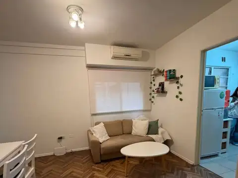 Agüero 1200