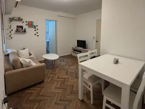 Agüero 1200