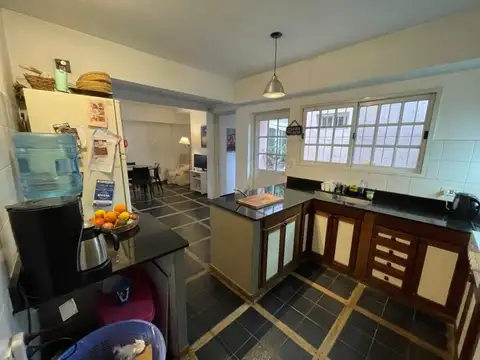 VENTA CASA 6 AMB C/GARAJE Y PARQUE EN ADROGUÉ