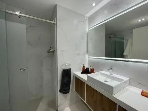 Departamento en Venta con 2 cocheras