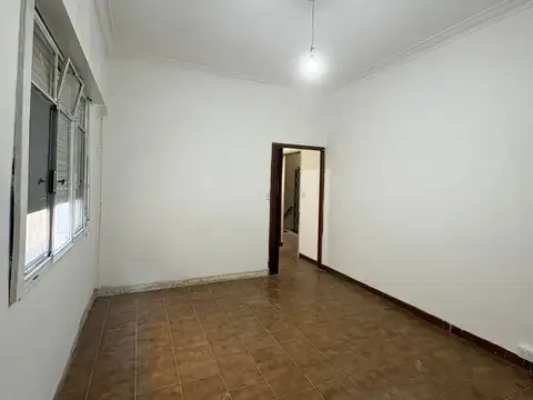 Depto Tipo Casa 2 ambientes con 1 baño