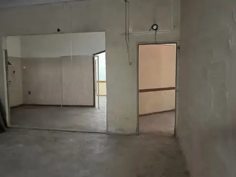 Galpon en Alquiler en Ezpeleta Oeste, USD 2.000